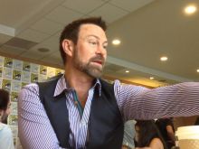 Grant Bowler photo