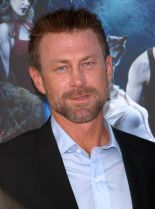 Grant Bowler photo