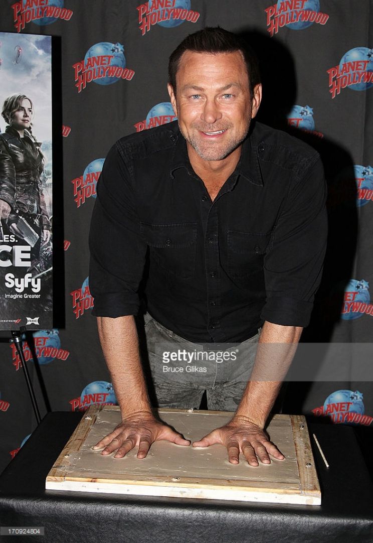 Grant Bowler