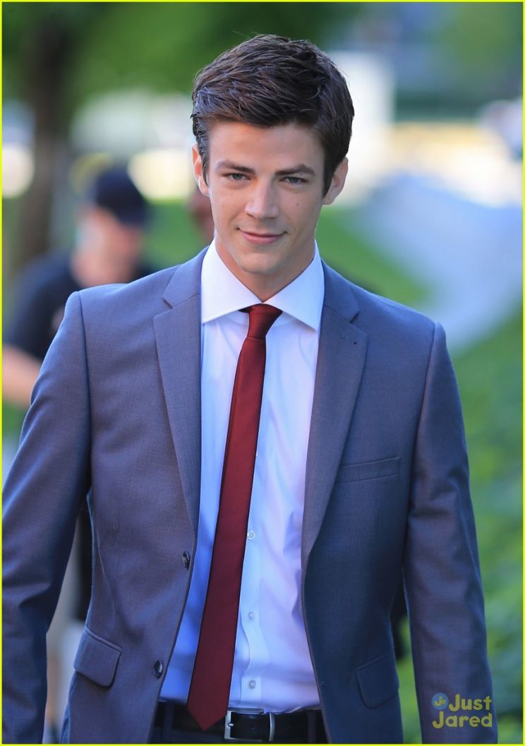 Grant Gustin