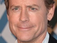 Greg Kinnear