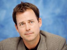 Greg Kinnear