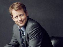 Greg Kinnear