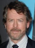 Greg Kinnear