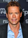 Greg Kinnear