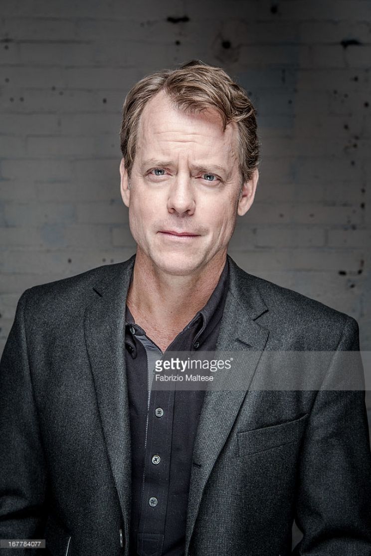 Greg Kinnear