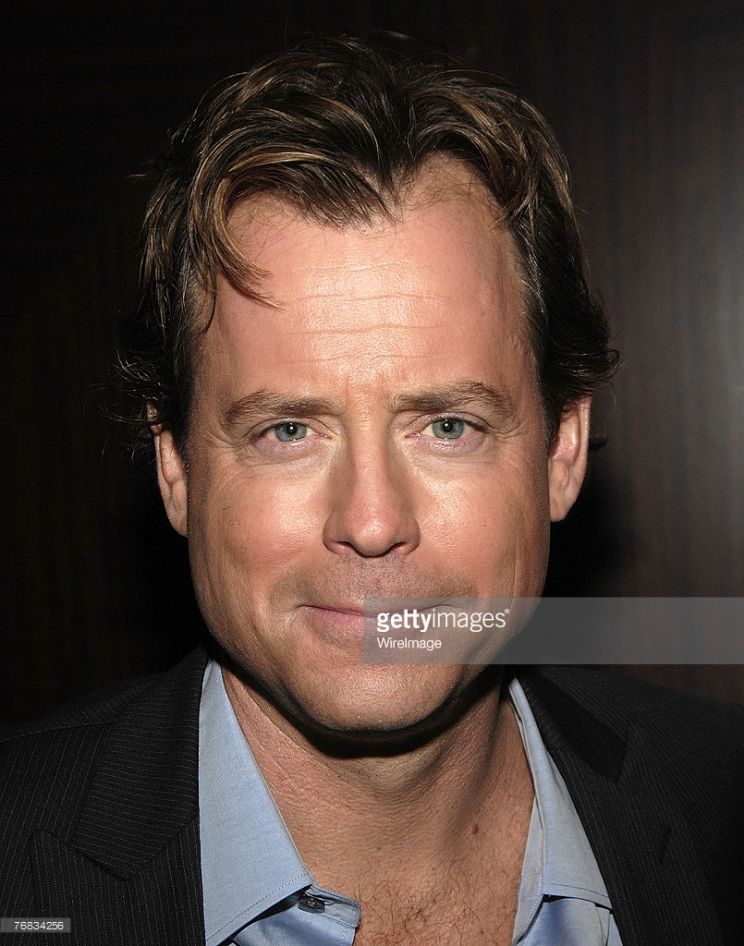 Greg Kinnear
