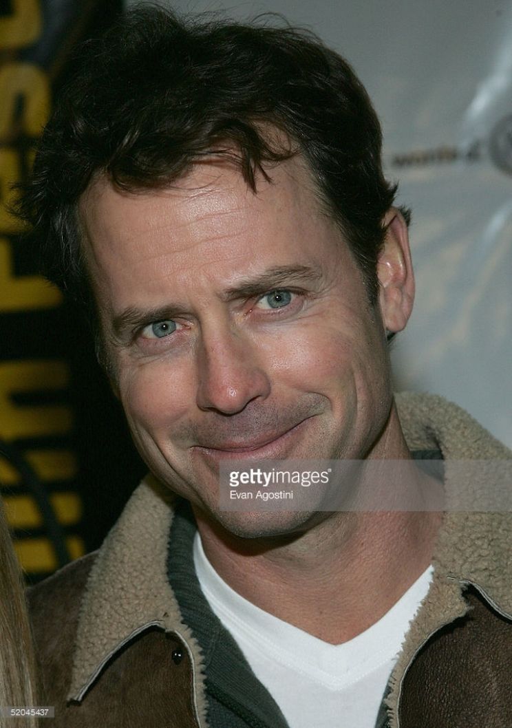 Greg Kinnear