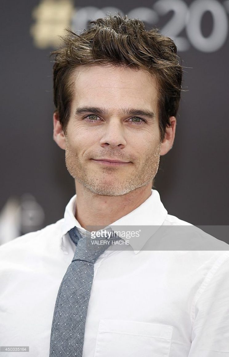 Pictures of Greg Rikaart