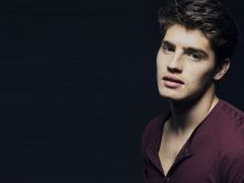 Gregg Sulkin