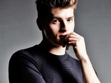 Gregg Sulkin