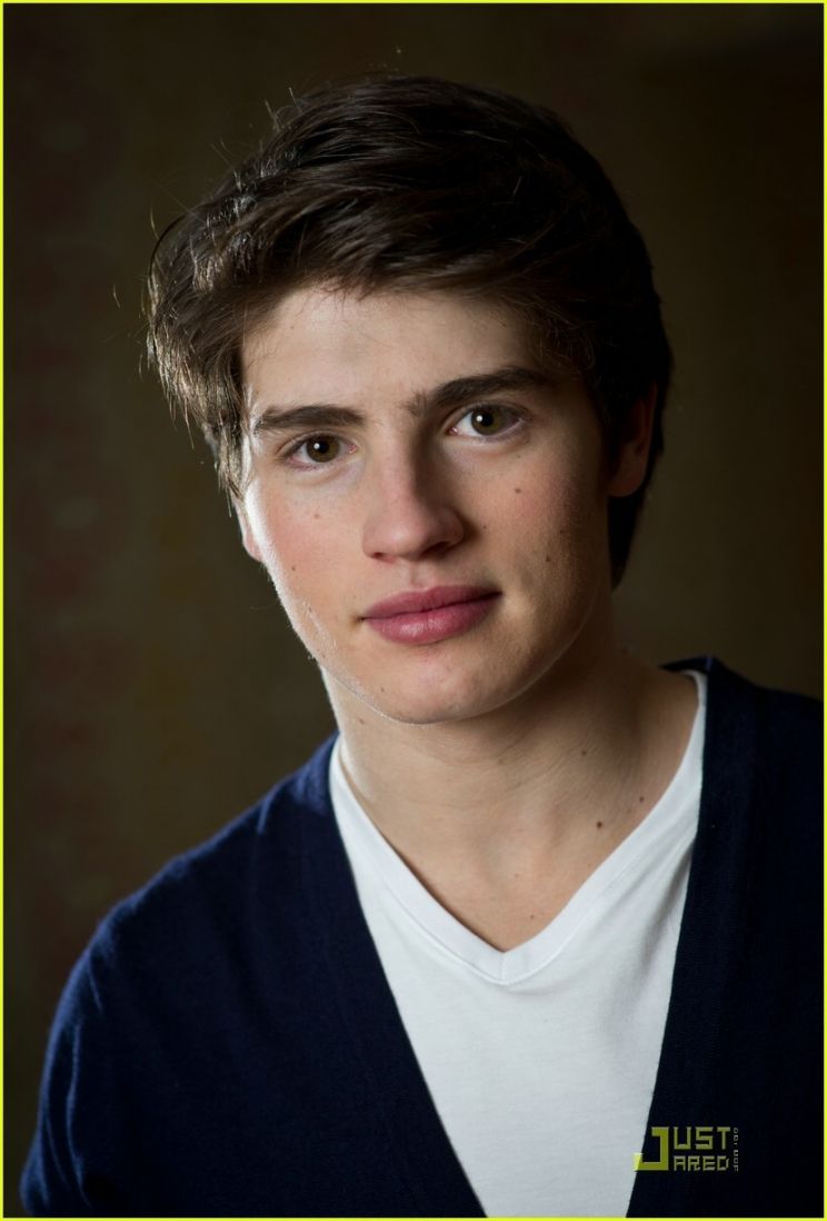 Gregg Sulkin