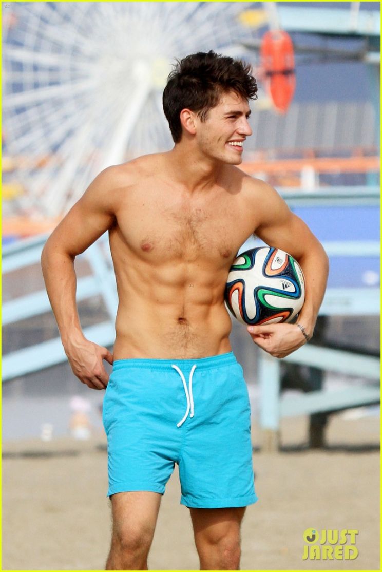 Gregg Sulkin