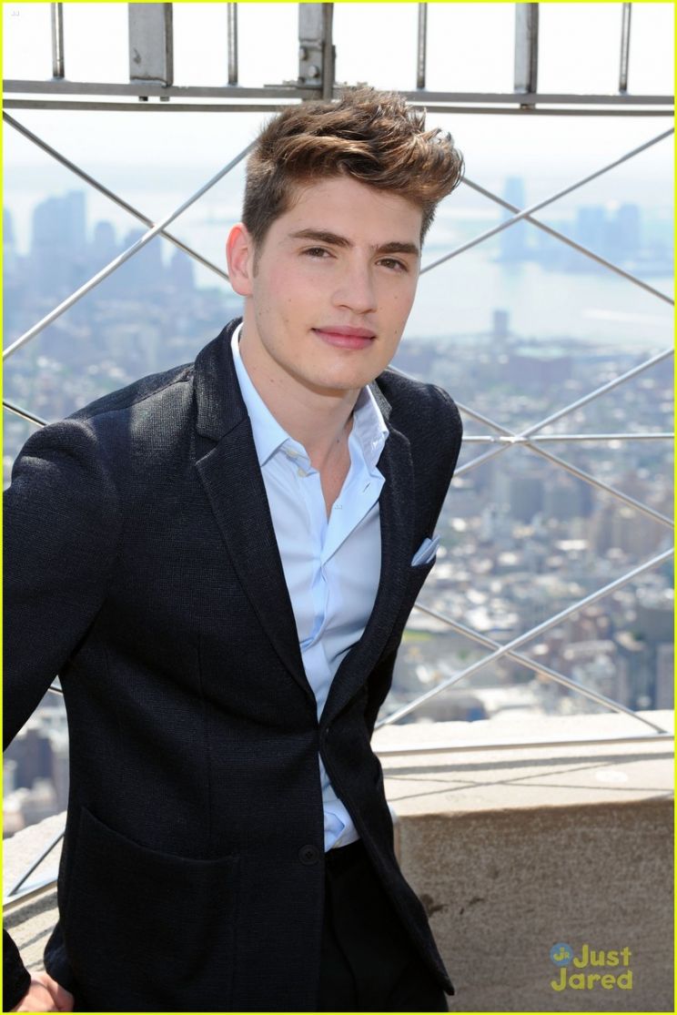 Gregg Sulkin