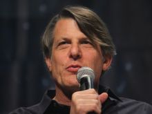 Gregory Itzin