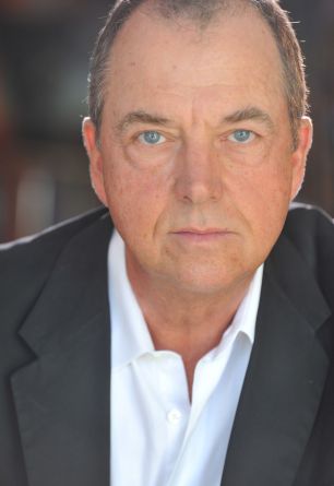 Gregory Itzin