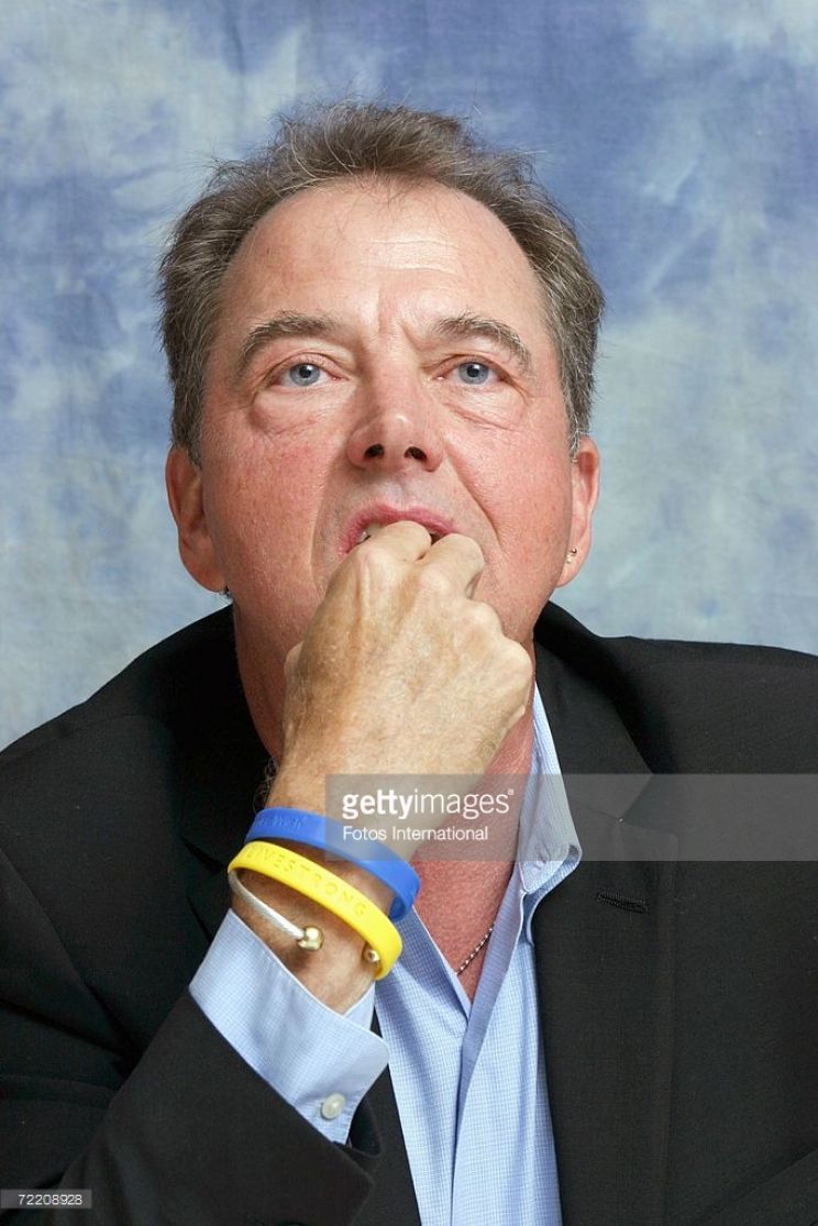 Gregory Itzin