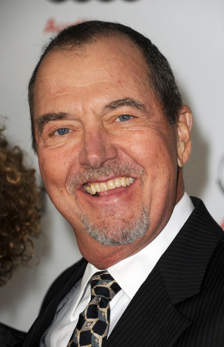 Gregory Itzin