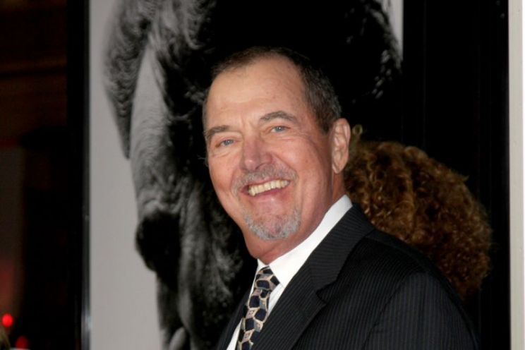 Gregory Itzin