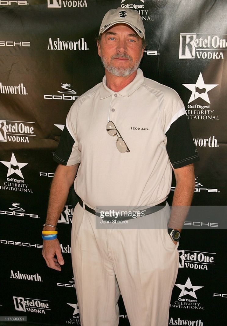 Gregory Itzin