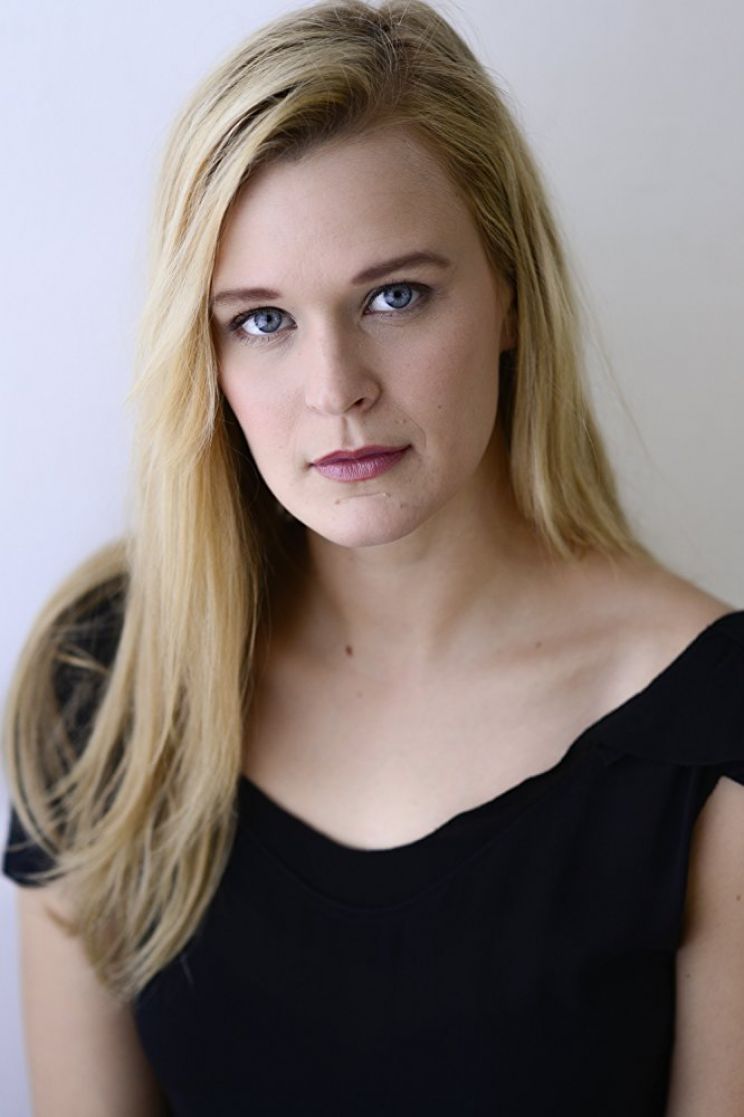 Gretchen Stoll