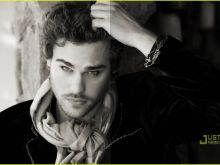 Grey Damon