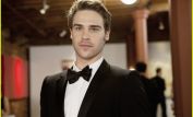 Grey Damon