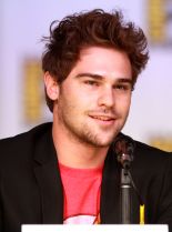 Grey Damon