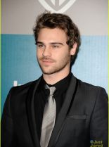 Grey Damon