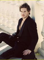 Grey Damon