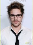 Grey Damon