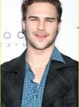 Grey Damon