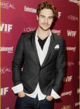 Grey Damon