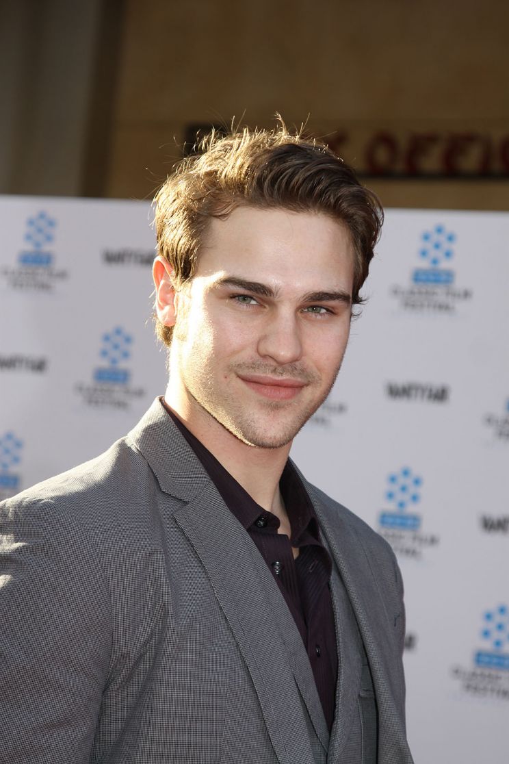 Grey Damon