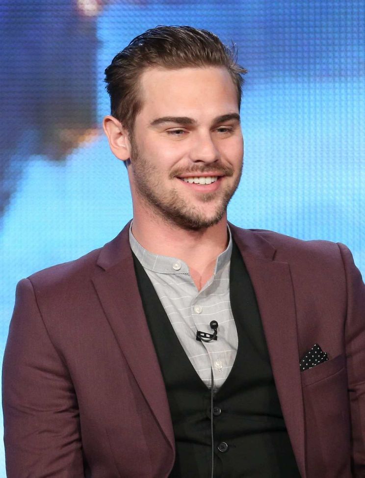 Grey Damon