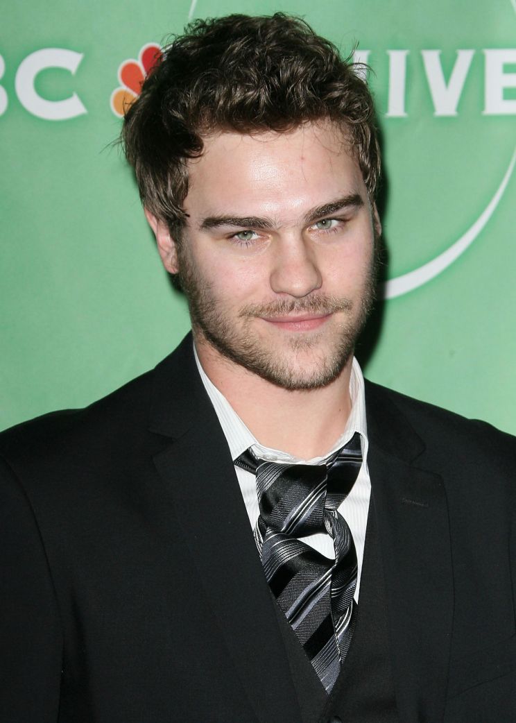 Grey Damon