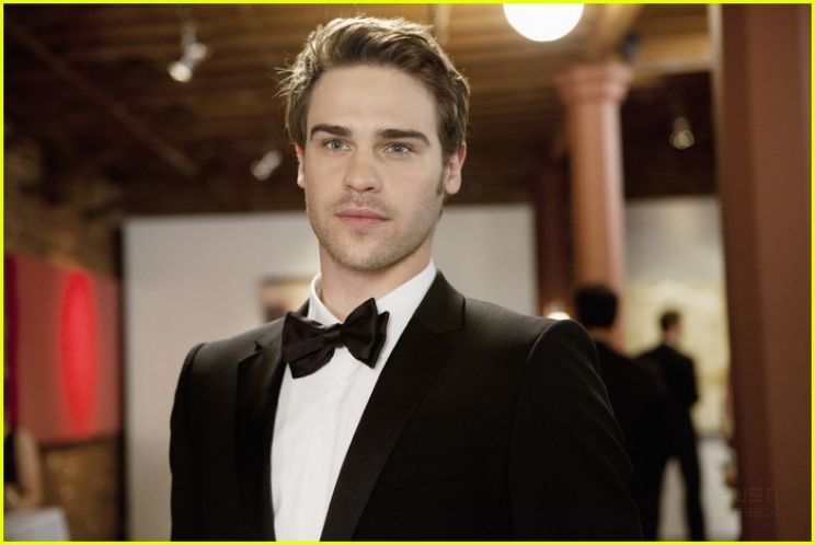 Grey Damon