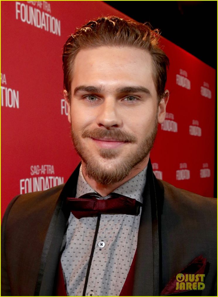 Grey Damon