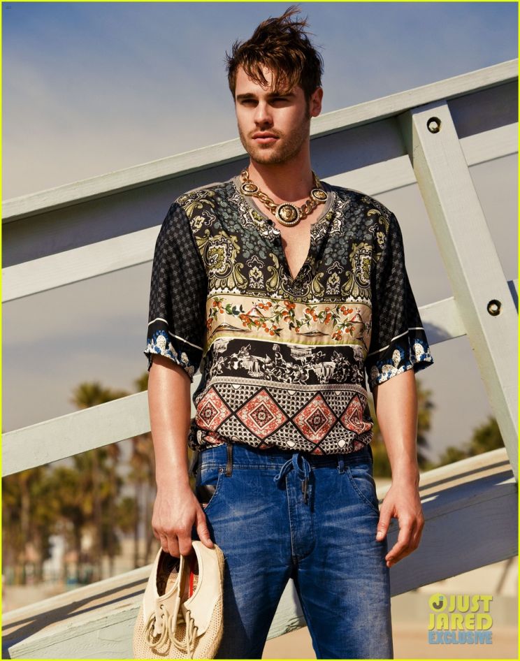 Grey Damon