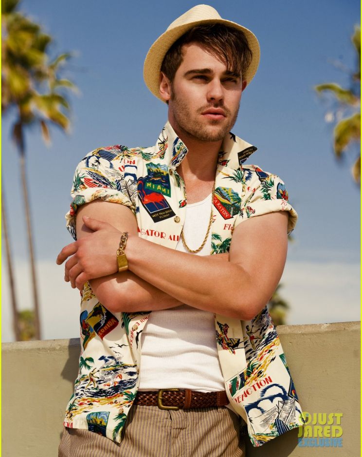 Grey Damon