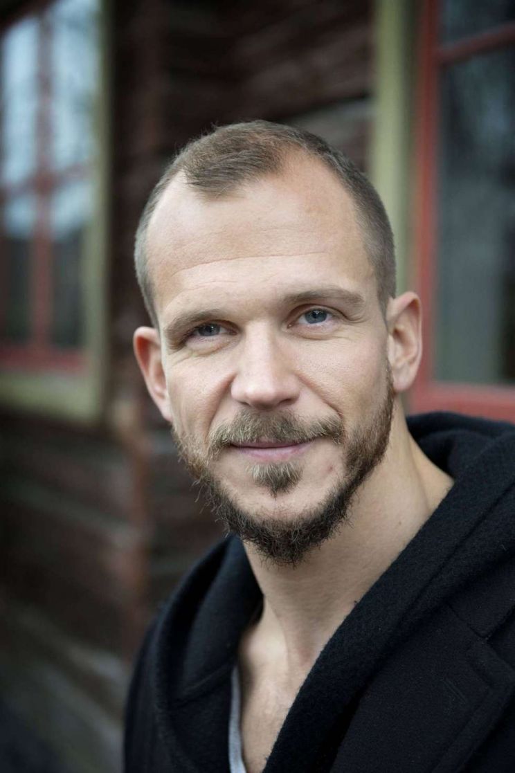 Gustaf Skarsgård