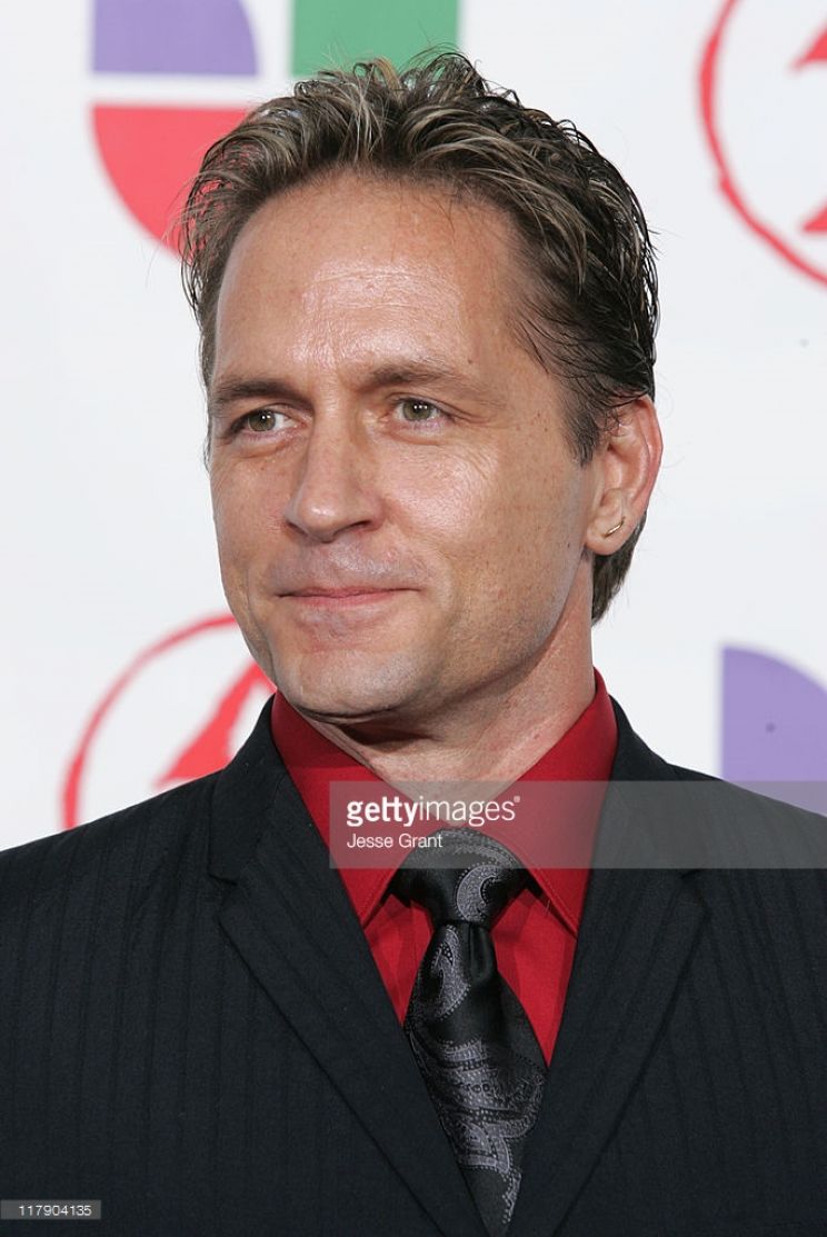 Guy Ecker