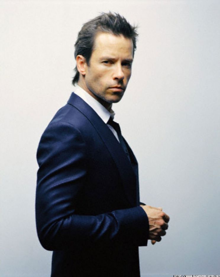 Guy Pearce