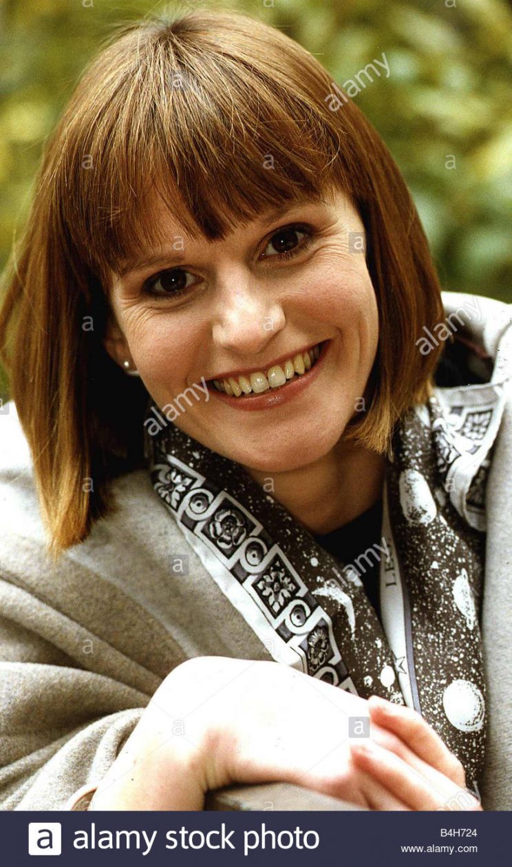 Gwyneth Strong