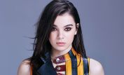 Hailee Steinfeld