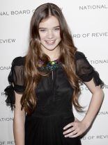 Hailee Steinfeld photo
