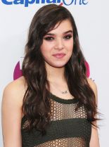 Hailee Steinfeld photo