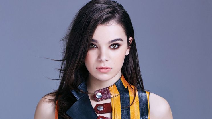 Hailee Steinfeld