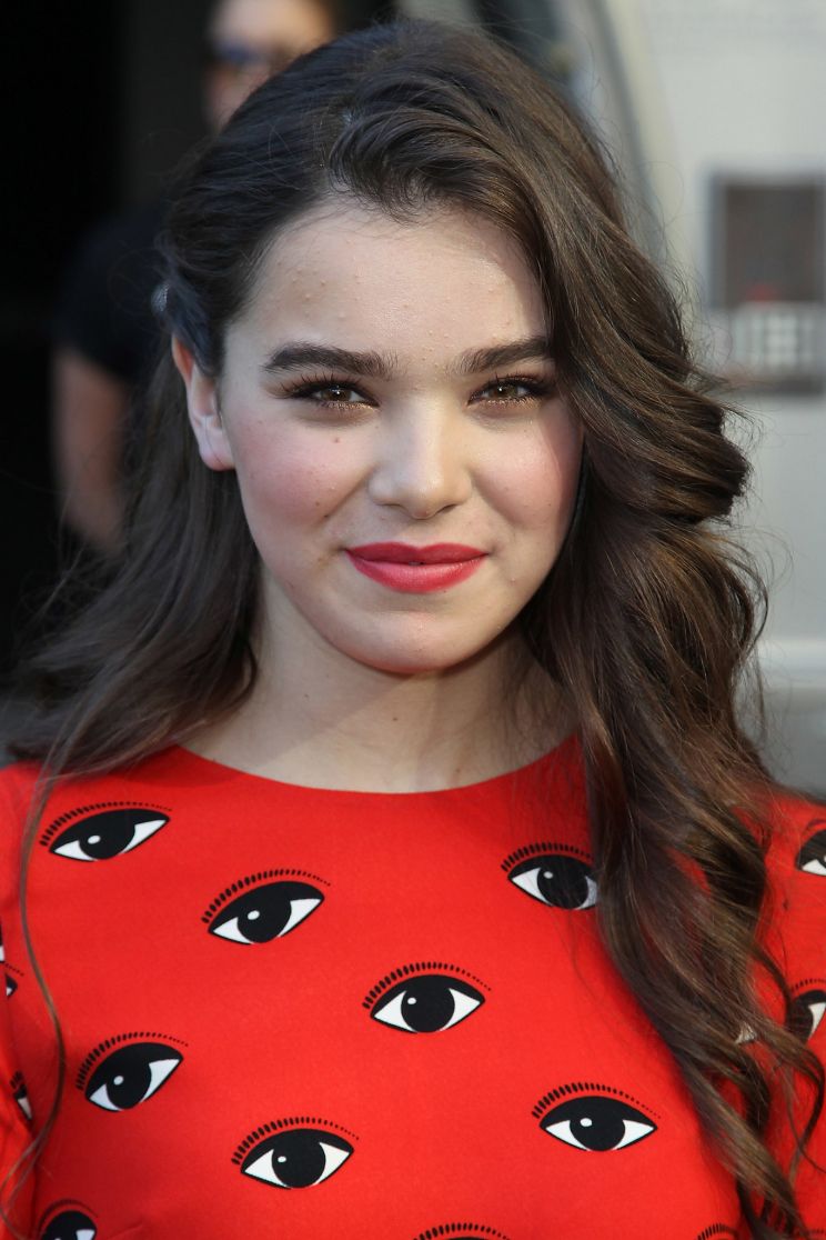 Hailee Steinfeld