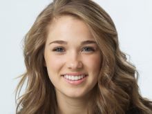 Haley Lu Richardson